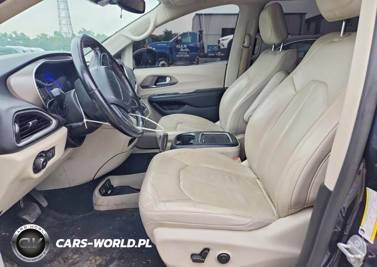 2021 Chrysler Pacifica Touring L VIN:2C4RC1BG5MR598175 - 7