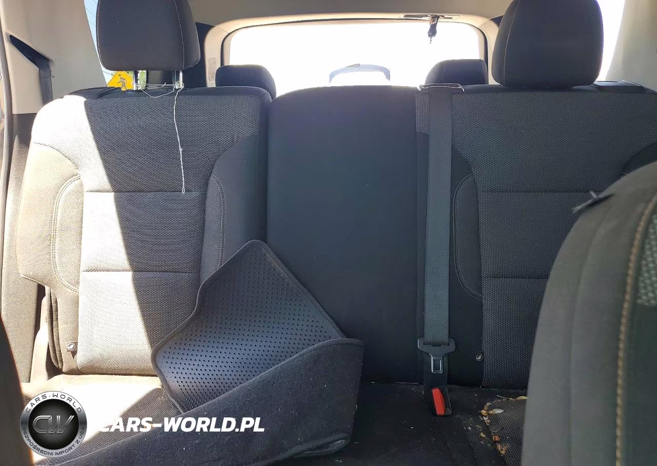 2021 Chevrolet Traverse Ls VIN:1GNERFKW5MJ205806 - 10