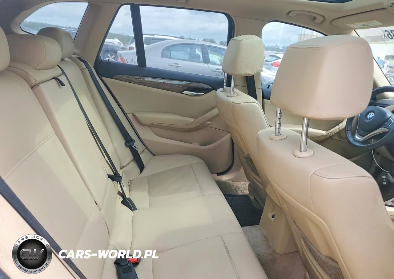 2014 BMW X1 xDrive28I VIN:WBAVL1C50EVY20659 - 11