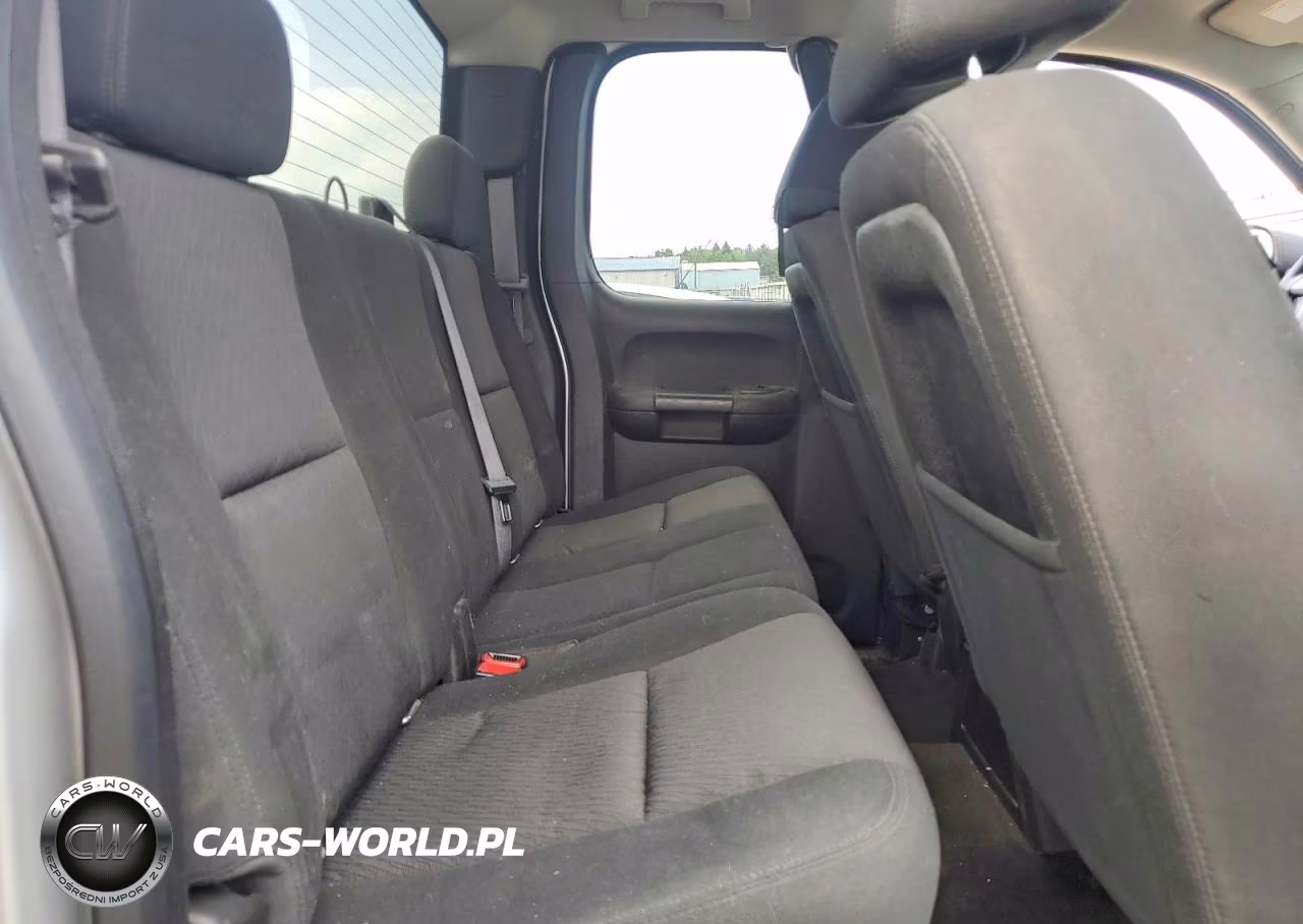 2013 Chevrolet Silverado 1500 VIN:1GCRKSE79DZ208740 - 10