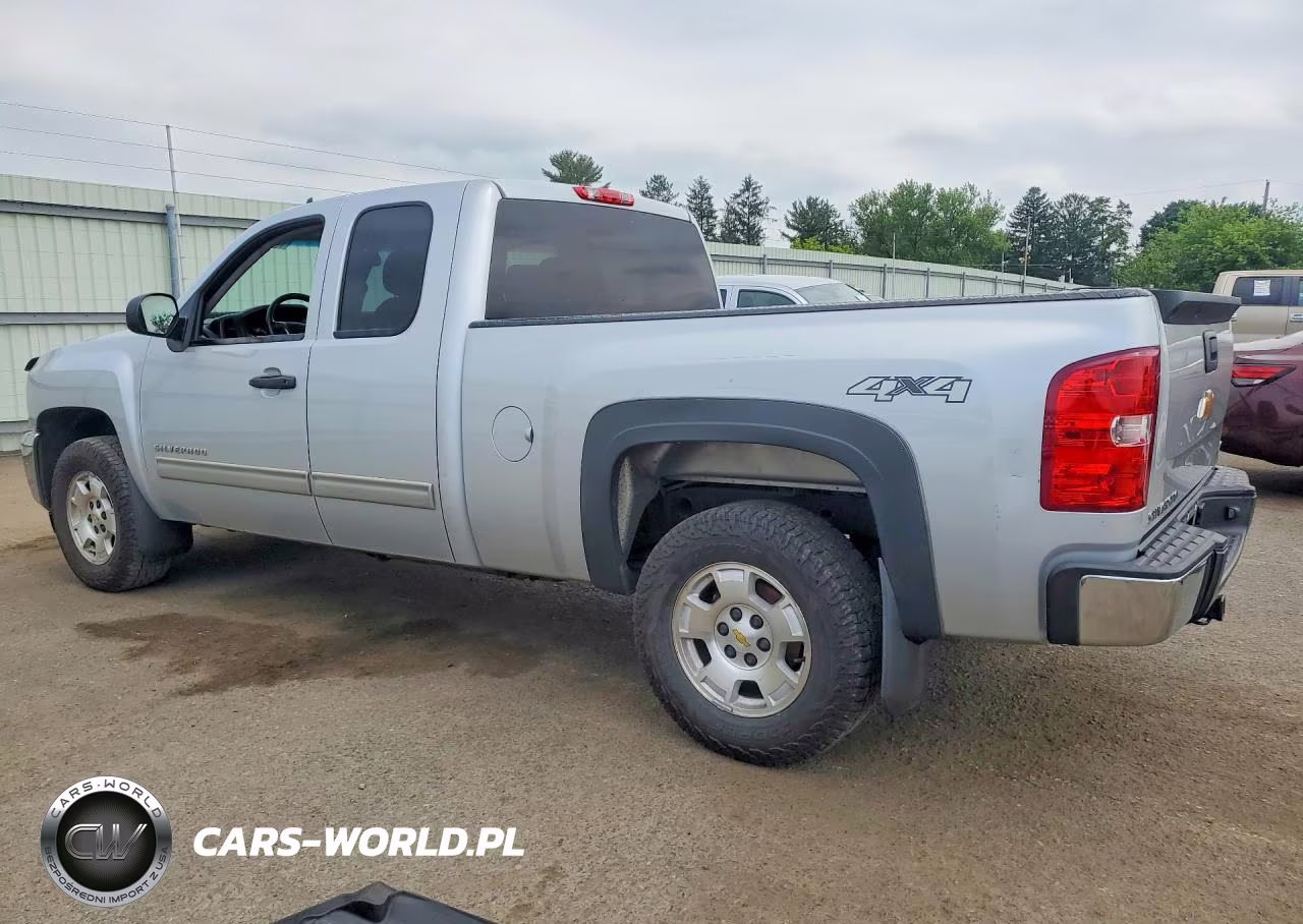 2013 Chevrolet Silverado 1500 VIN:1GCRKSE79DZ208740 - 2