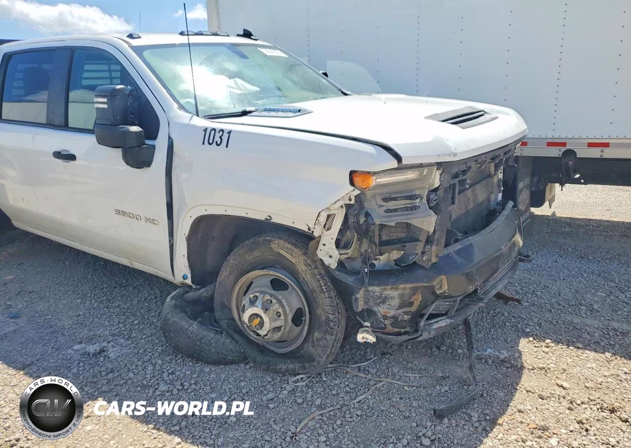 2023 Chevrolet Silverado K3500 VIN:1GB4YSEY9PF121187 - 9