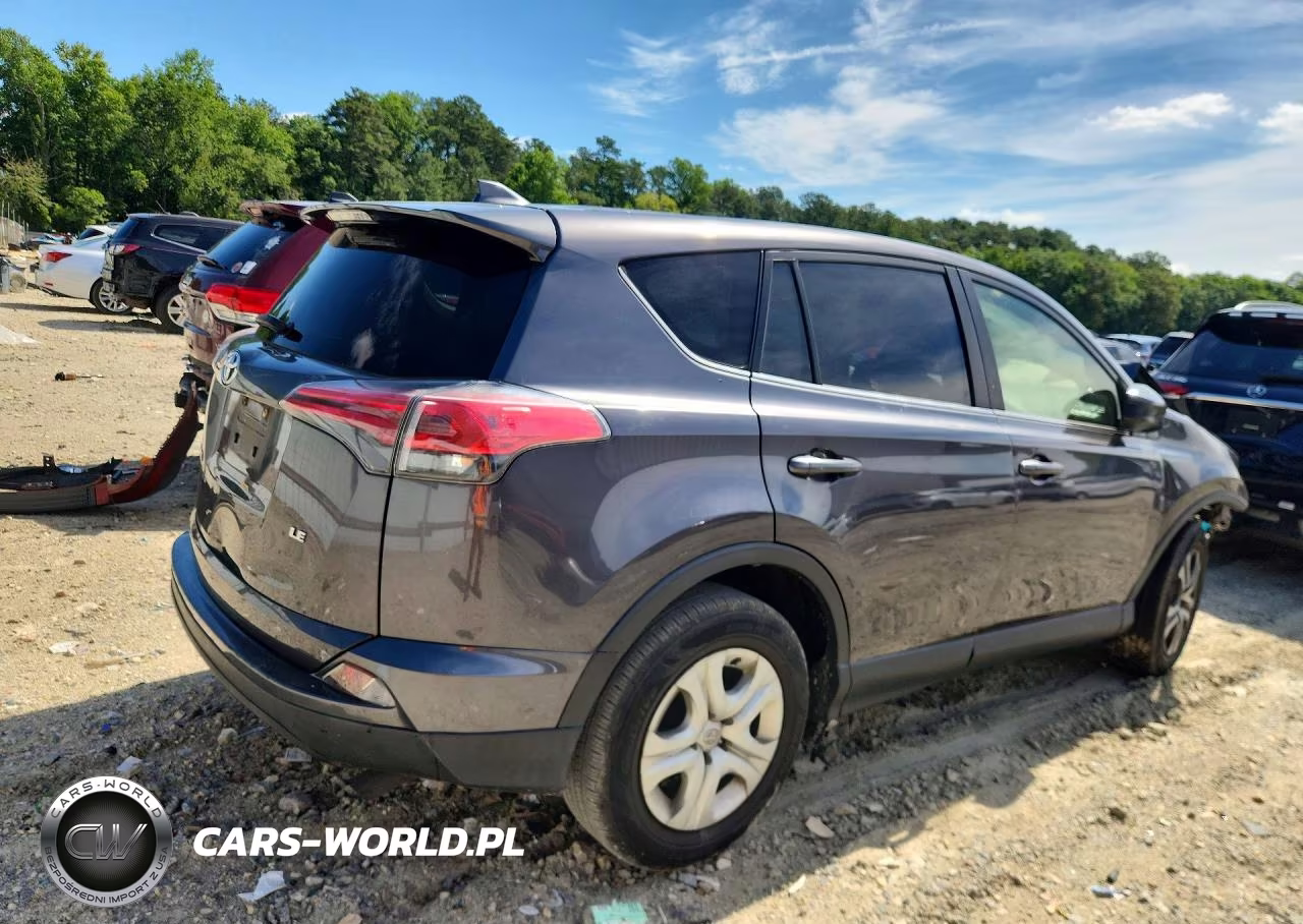 2017 Toyota Rav4 Le VIN:JTMZFREV0HJ721472 - 3
