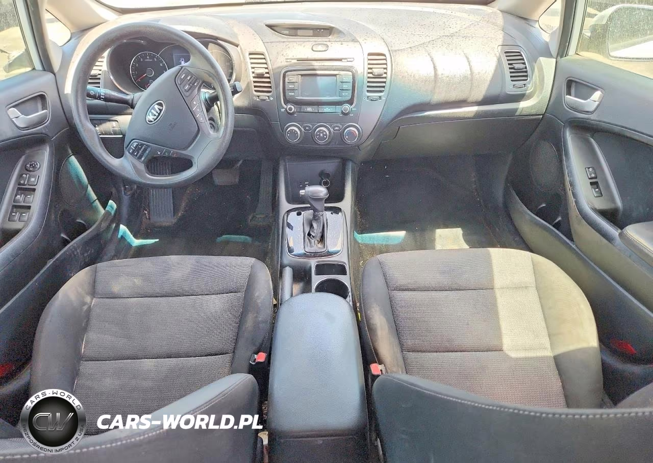 2018 Kia Forte Lx VIN:3KPFK4A76JE276313 - 8