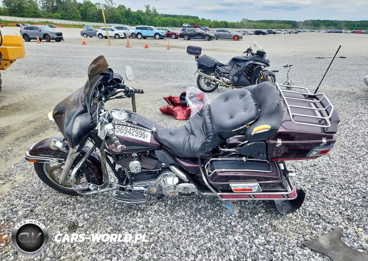 2005 Harley-Davidson Flhtcui VIN:1HD1FCW165Y603160 - 3