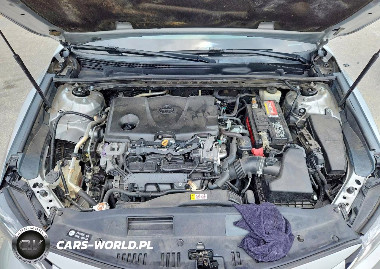 2018 Toyota Camry Le VIN:4T1B11HK1JU501051 - 11