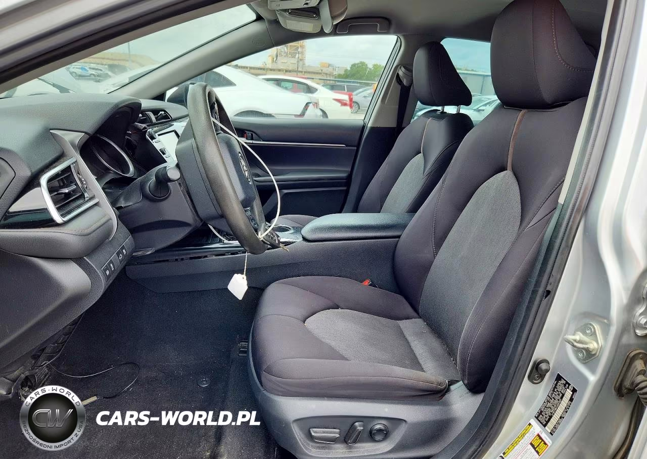 2018 Toyota Camry Le VIN:4T1B11HK1JU501051 - 7