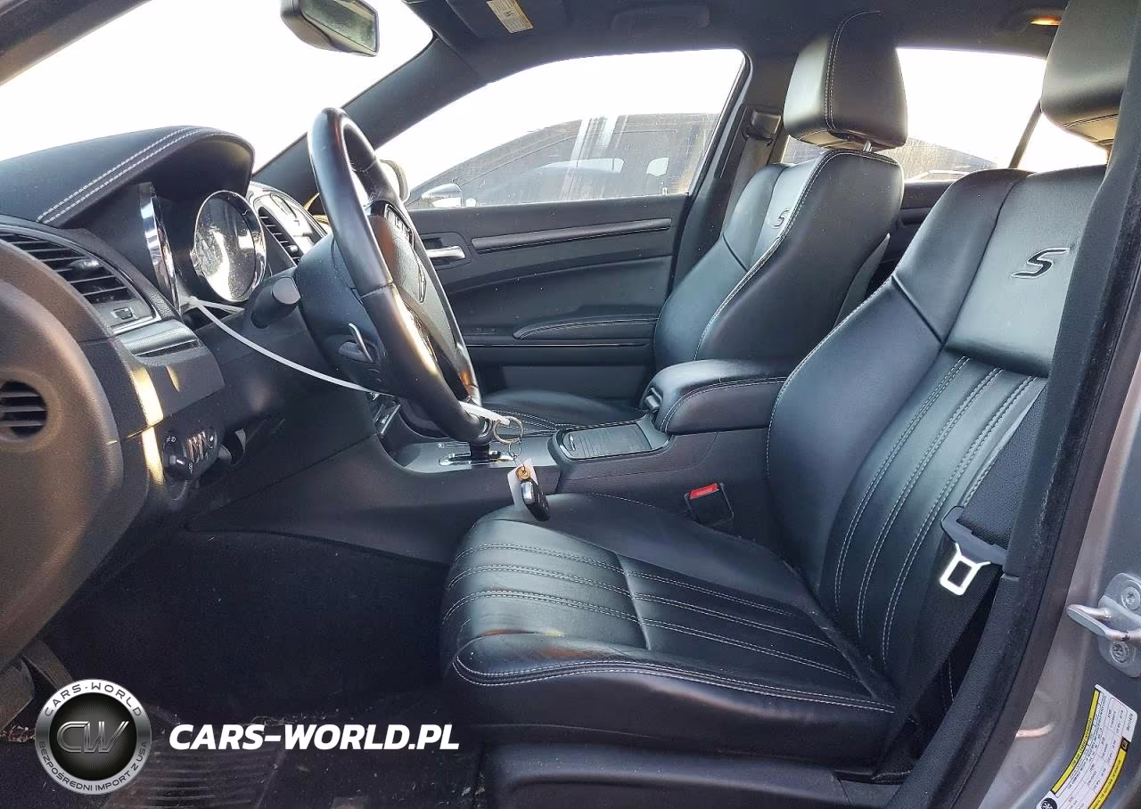 2013 Chrysler 300 S VIN:2C3CCABG2DH711676 - 7