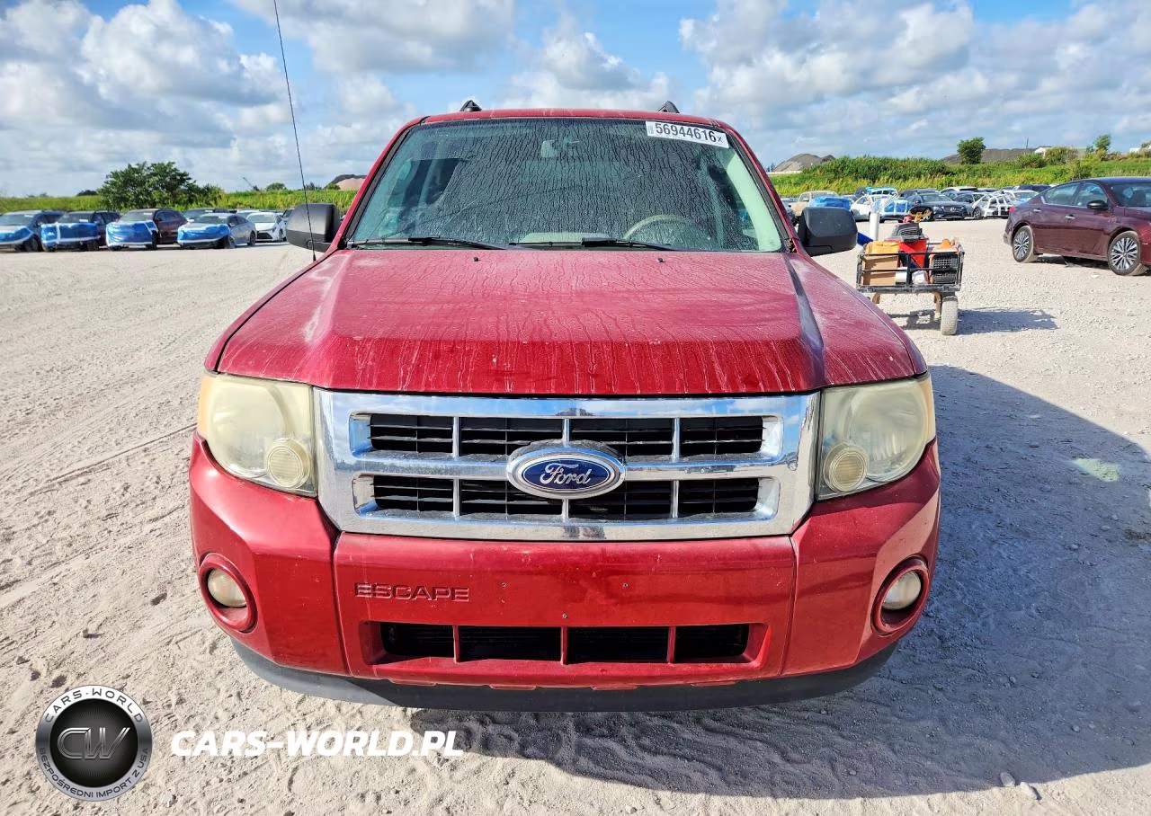 2011 Ford Escape Xlt VIN:1FMCU0DG8BKA53122 - 5