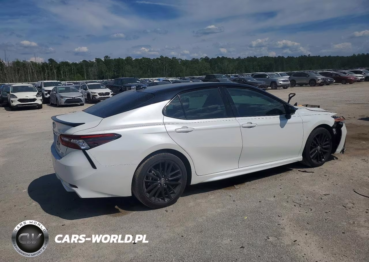 2022 Toyota Camry Xse VIN:4T1K31AK5NU044707 - 3