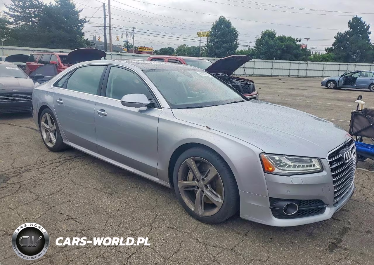 2018 Audi A8 L Quattro VIN:WAU44AFD0JN000149 - 4