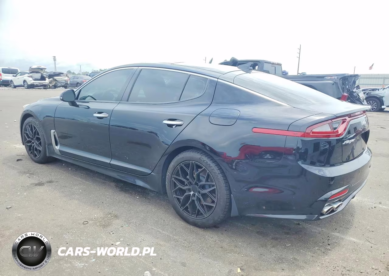 2018 Kia Stinger Premium VIN:KNAE25LA5J6037039 - 2