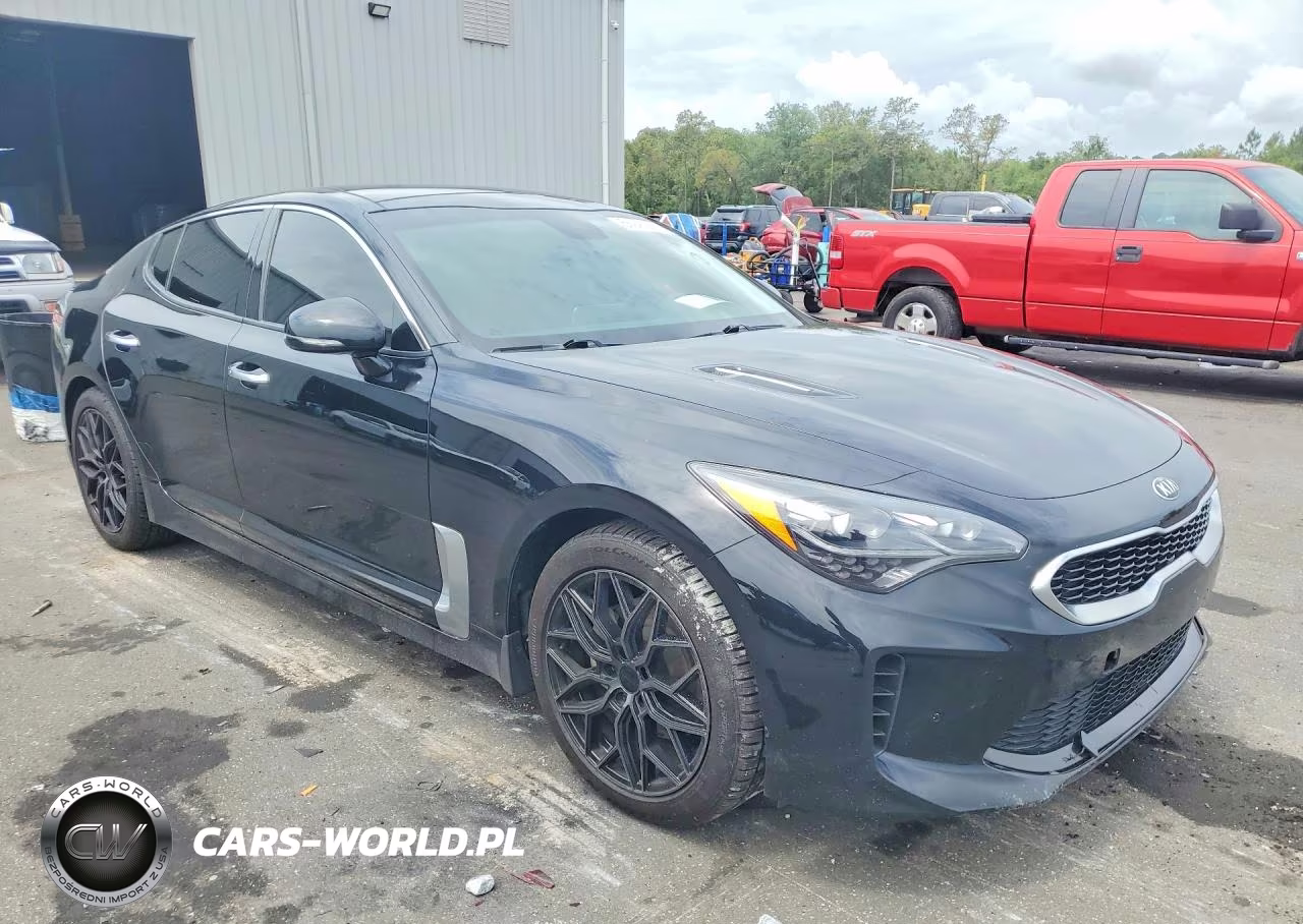 2018 Kia Stinger Premium VIN:KNAE25LA5J6037039 - 4
