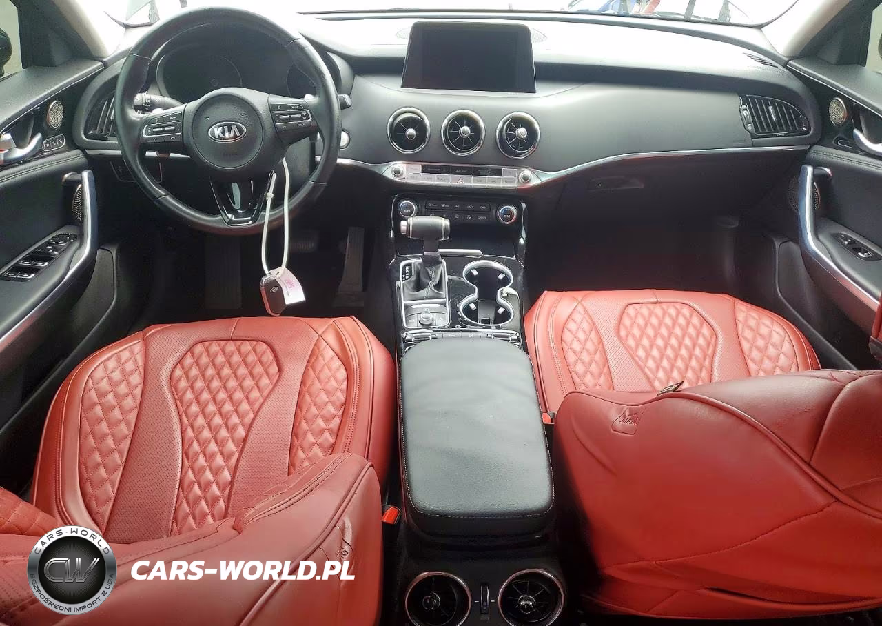 2018 Kia Stinger Premium VIN:KNAE25LA5J6037039 - 8
