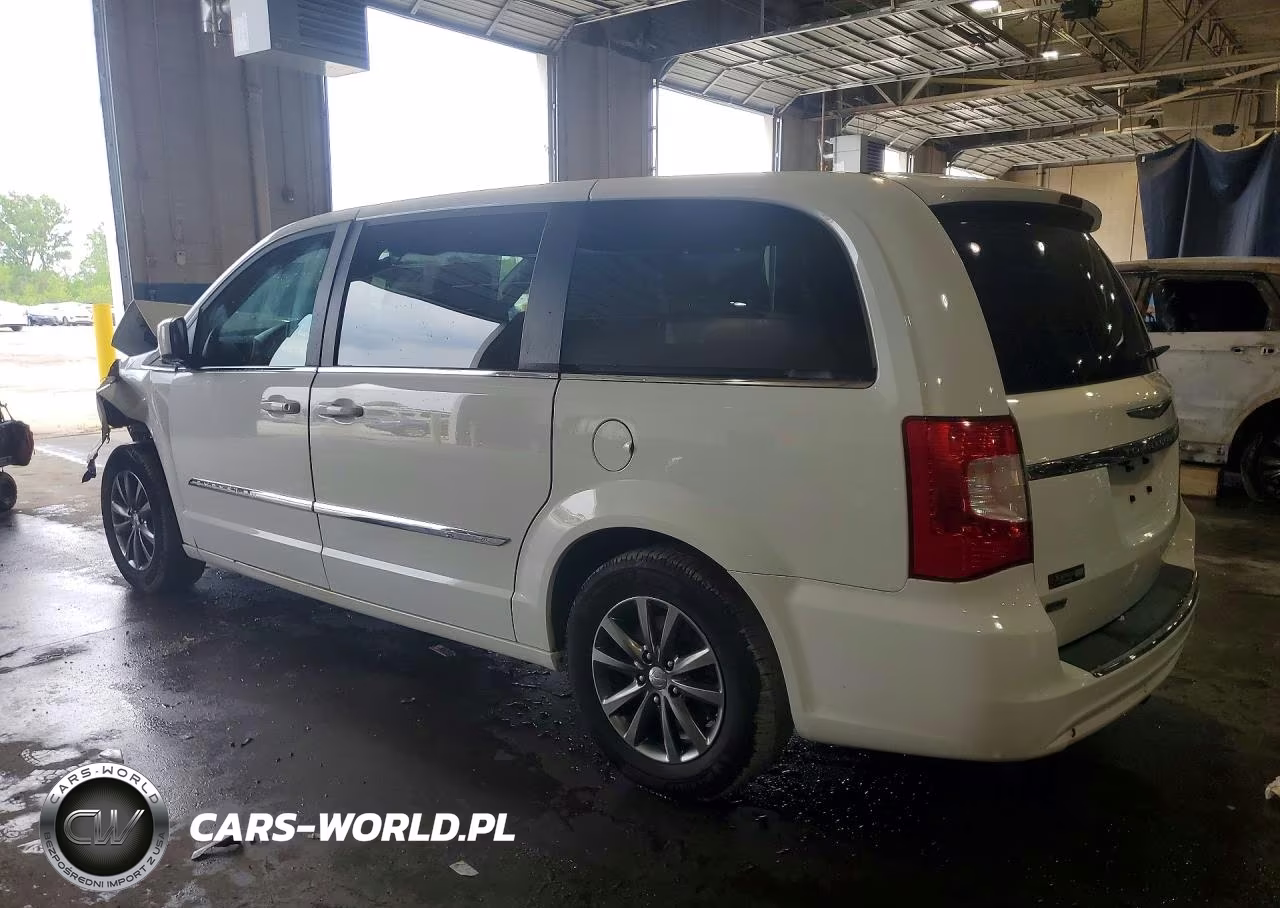 2015 Chrysler Town & Country S VIN:2C4RC1HG2FR720128 - 2