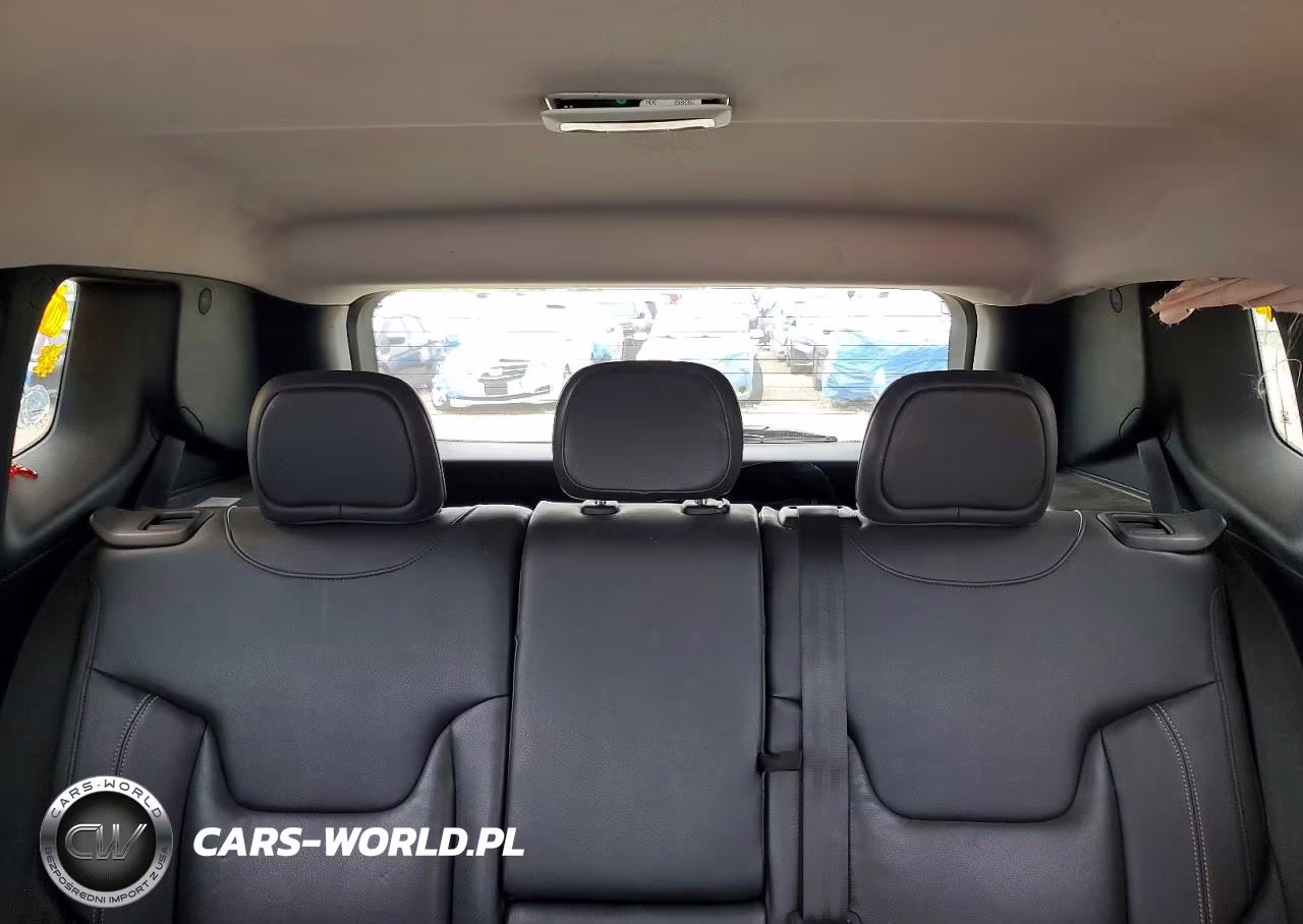 2015 Jeep Renegade Limited VIN:ZACCJBDT5FPC09196 - 10