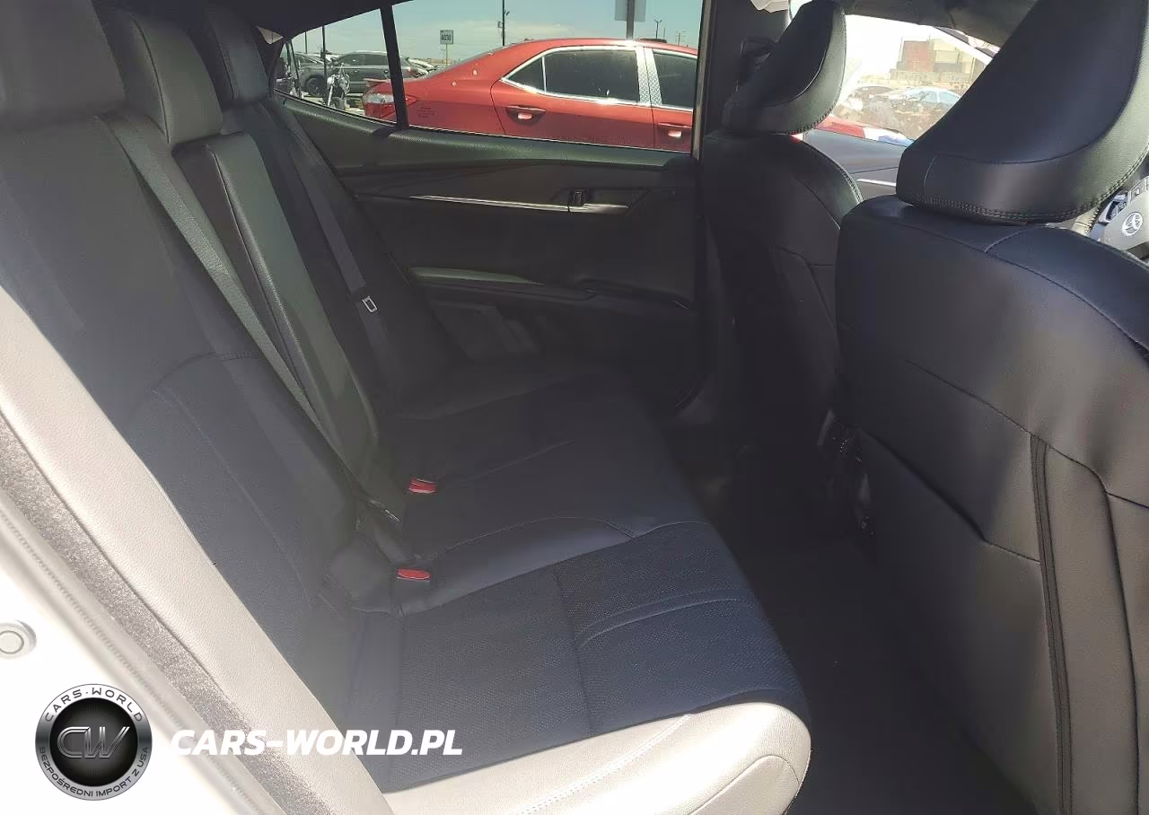 2025 Toyota Camry Xse VIN:4T1DAACK0SU077928 - 10