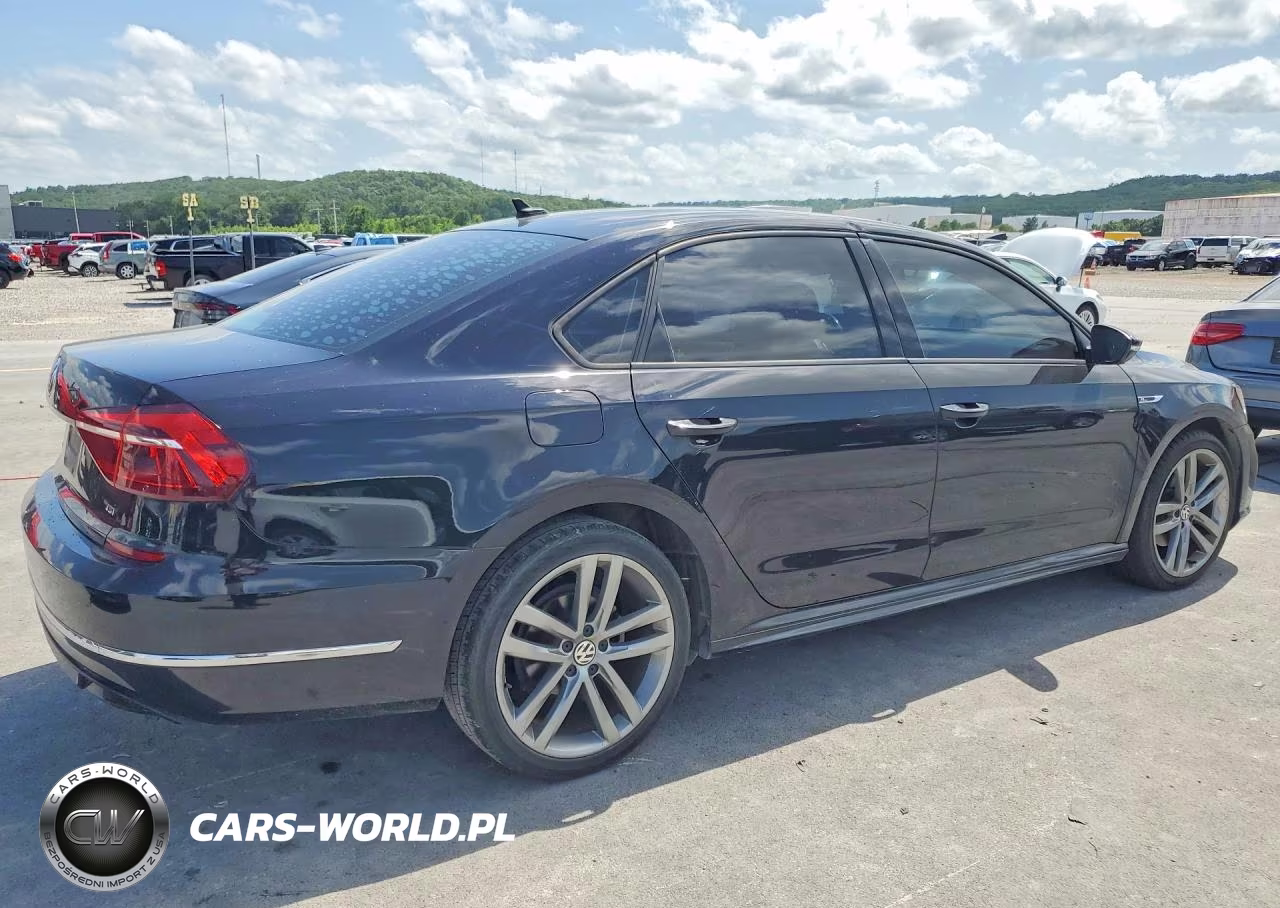2018 Volkswagen Passat S VIN:1VWAA7A32JC033534 - 3