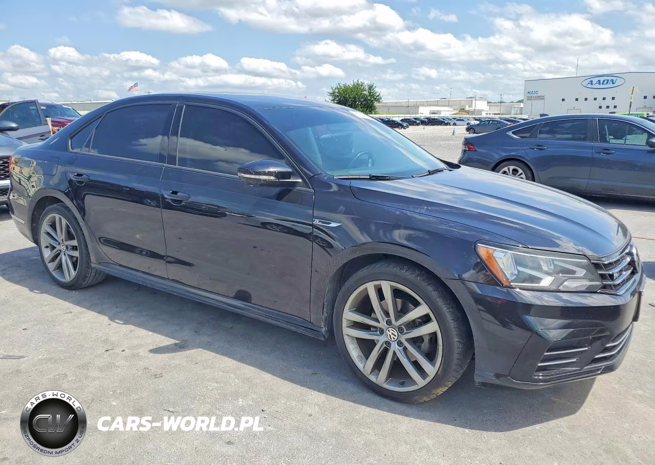 2018 Volkswagen Passat S VIN:1VWAA7A32JC033534 - 4