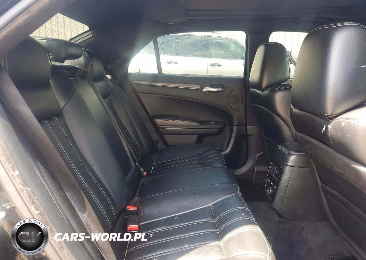 2014 Chrysler 300 S VIN:2C3CCABG8EH179190 - 10