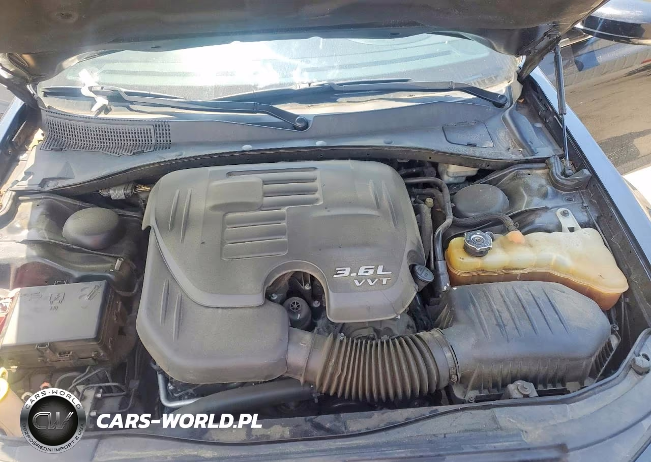 2014 Chrysler 300 S VIN:2C3CCABG8EH179190 - 11