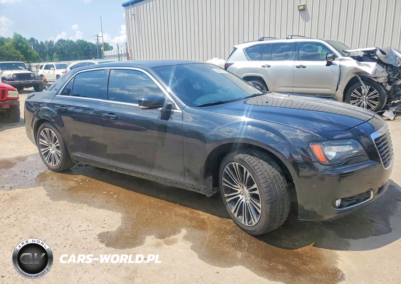 2014 Chrysler 300 S VIN:2C3CCABG8EH179190 - 4