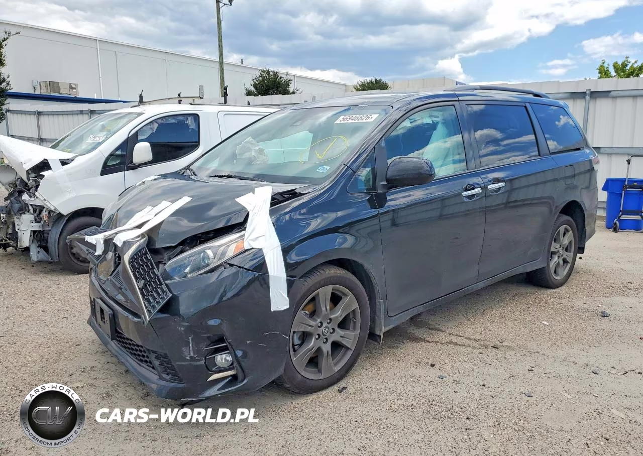 2019 Toyota Sienna Se 8-Passenger