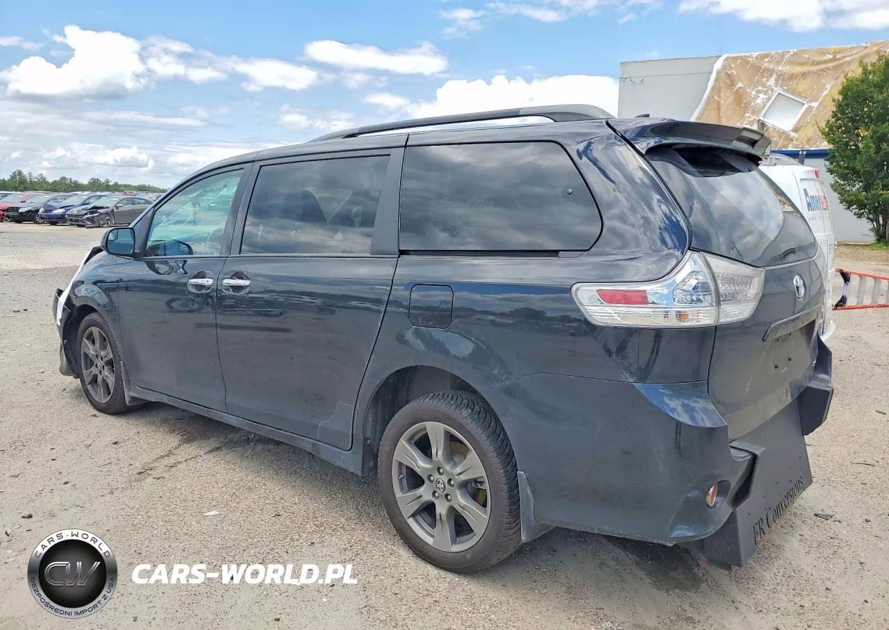 2019 Toyota Sienna Se 8-Passenger VIN:5TDXZ3DC0KS009758 - 2