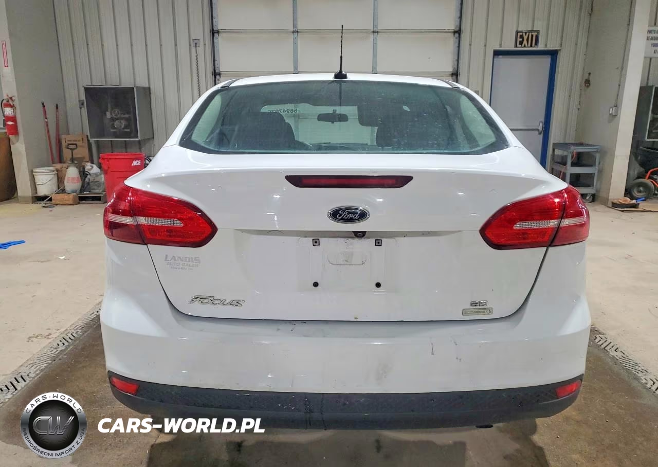 2017 Ford Focus Se VIN:1FADP3FE5HL251002 - 6