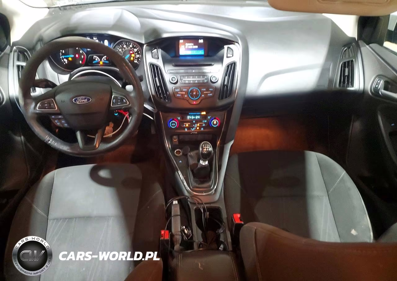 2017 Ford Focus Se VIN:1FADP3FE5HL251002 - 8