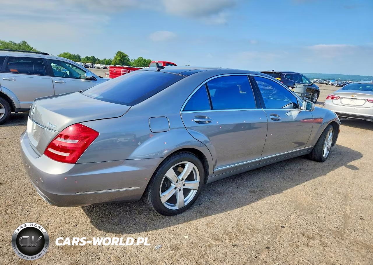 2011 Mercedes-Benz S 550 4Matic VIN:WDDNG8GB8BA366623 - 3