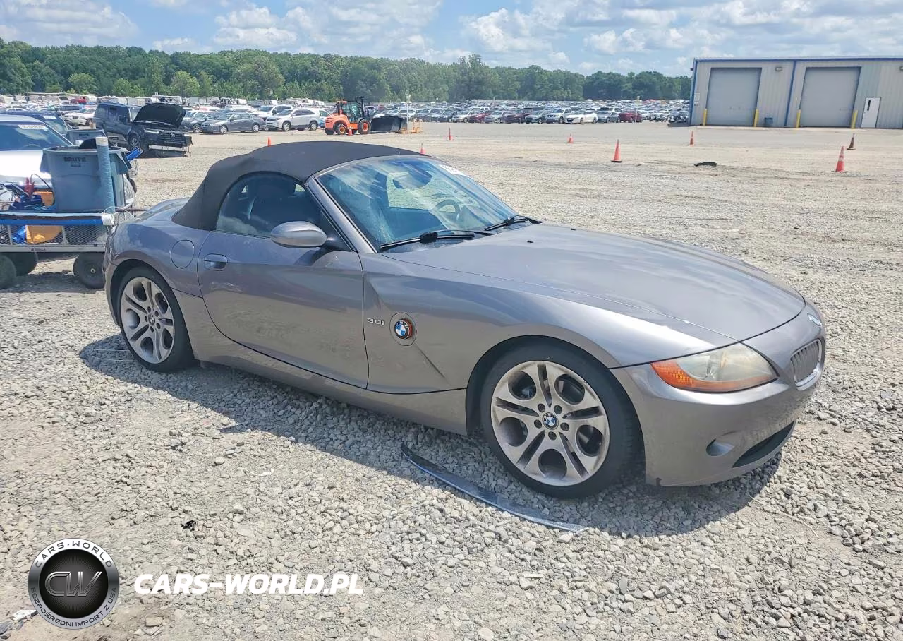2003 BMW Z4 3.0 VIN:4USBT53433LU02166 - 4