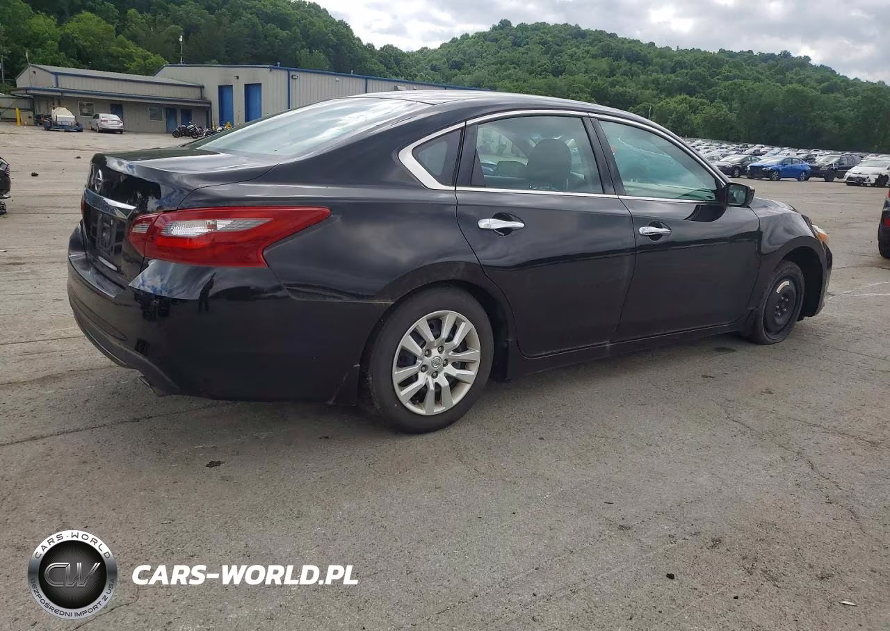 2018 Nissan Altima 2.5 S VIN:1N4AL3AP0JC110268 - 3