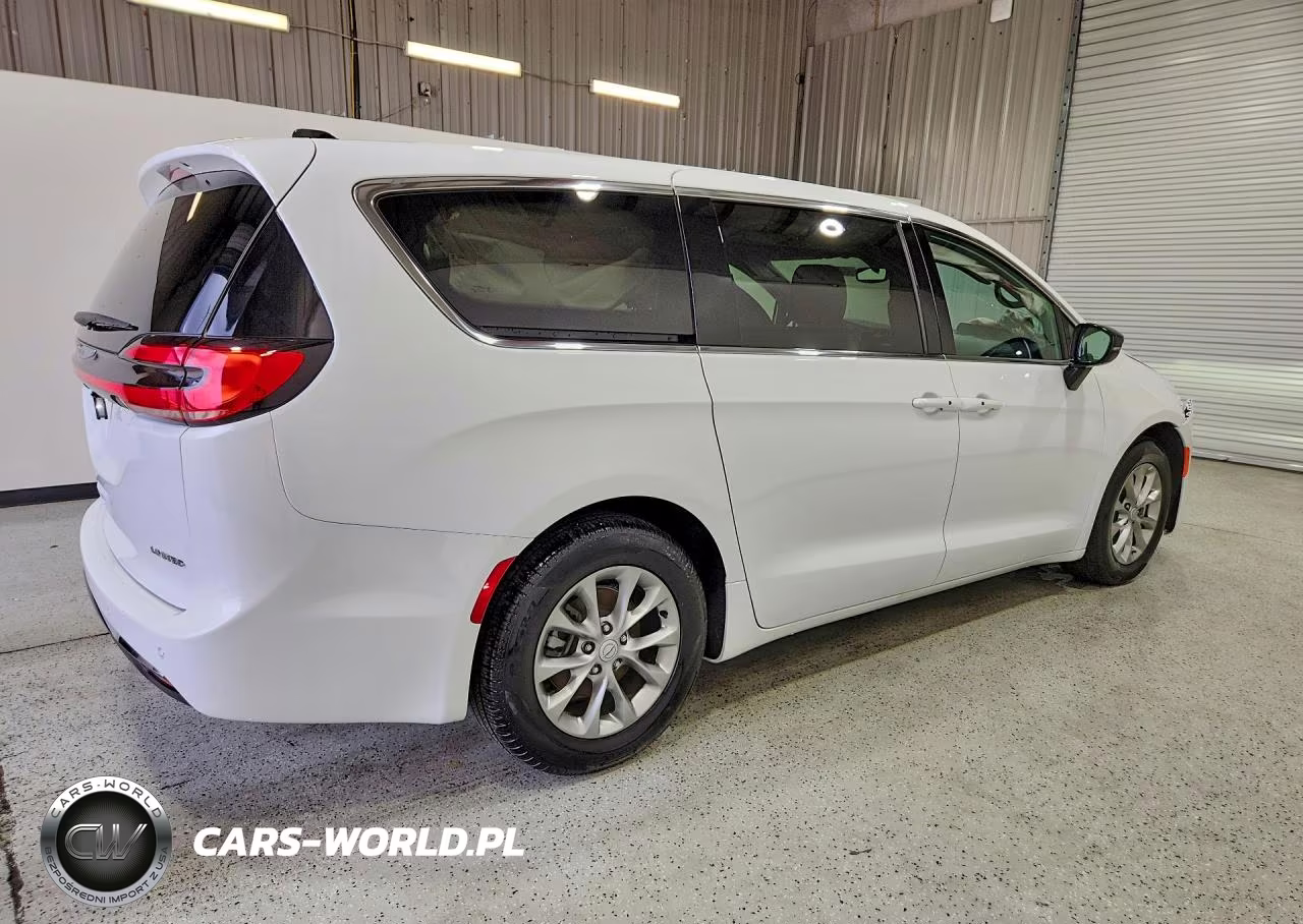 2026 Chrysler Pacifica Limited VIN:2C4RC1GG9TR178930 - 3