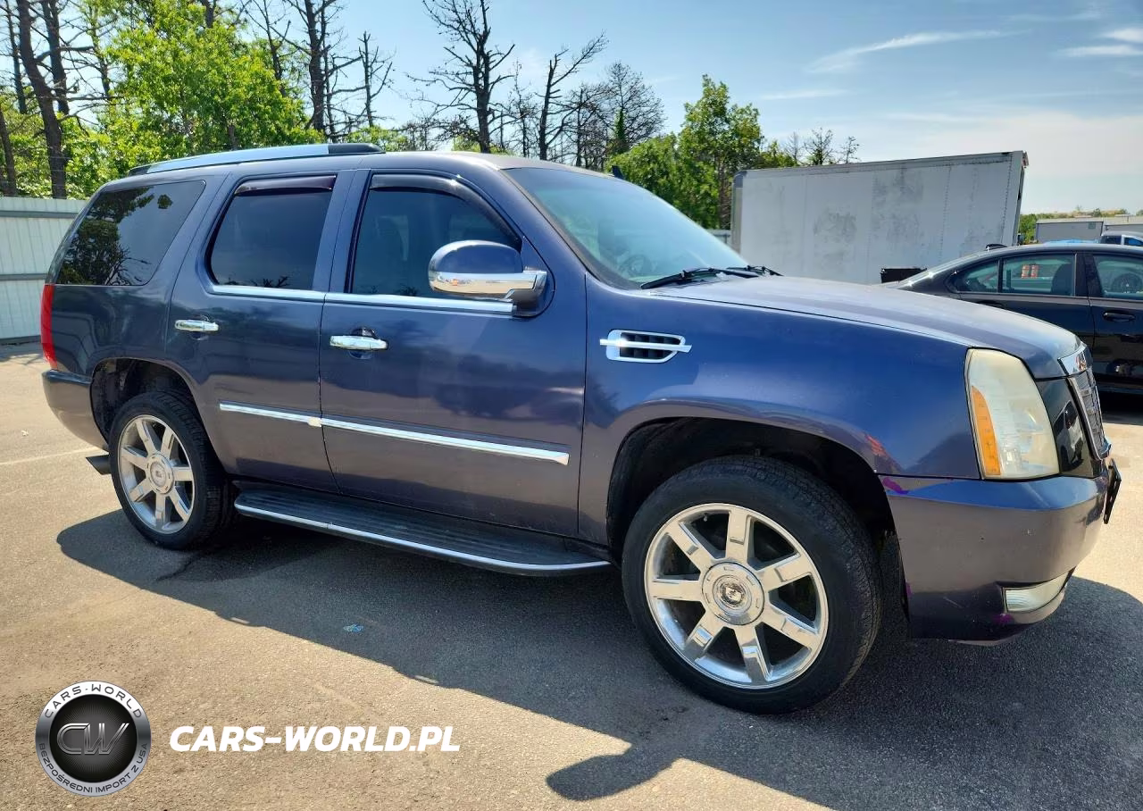 2007 Cadillac Escalade Luxury VIN:1GYFK63847R118240 - 4
