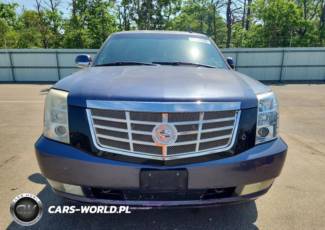 2007 Cadillac Escalade Luxury VIN:1GYFK63847R118240 - 5