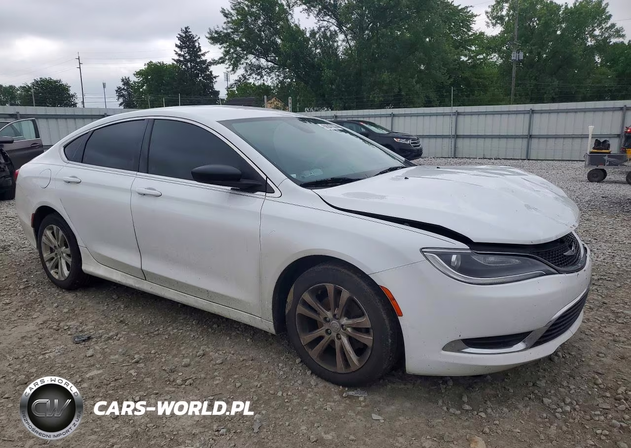2015 Chrysler 200 Limited VIN:1C3CCCAB5FN710890 - 4