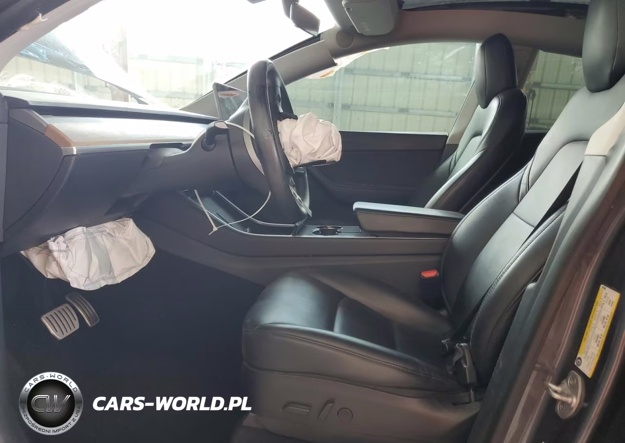 2020 Tesla Model Y VIN:5YJYGDEFXLF001388 - 7