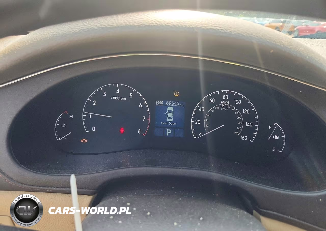 2010 Hyundai Genesis 4.6L VIN:KMHGC4DF2AU111070 - 9