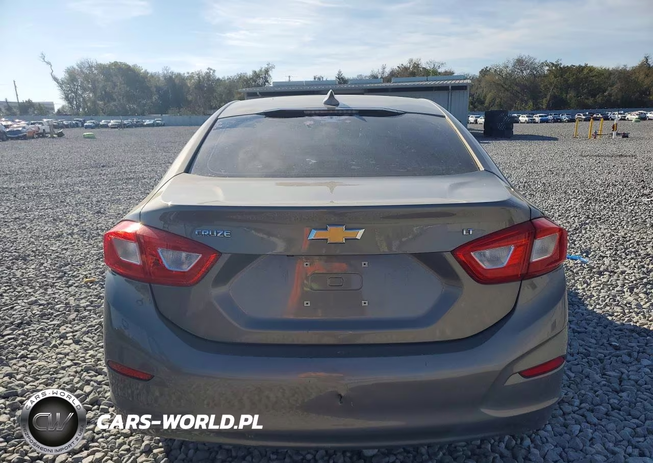 2017 Chevrolet Cruze Lt VIN:1G1BE5SM2H7177698 - 6