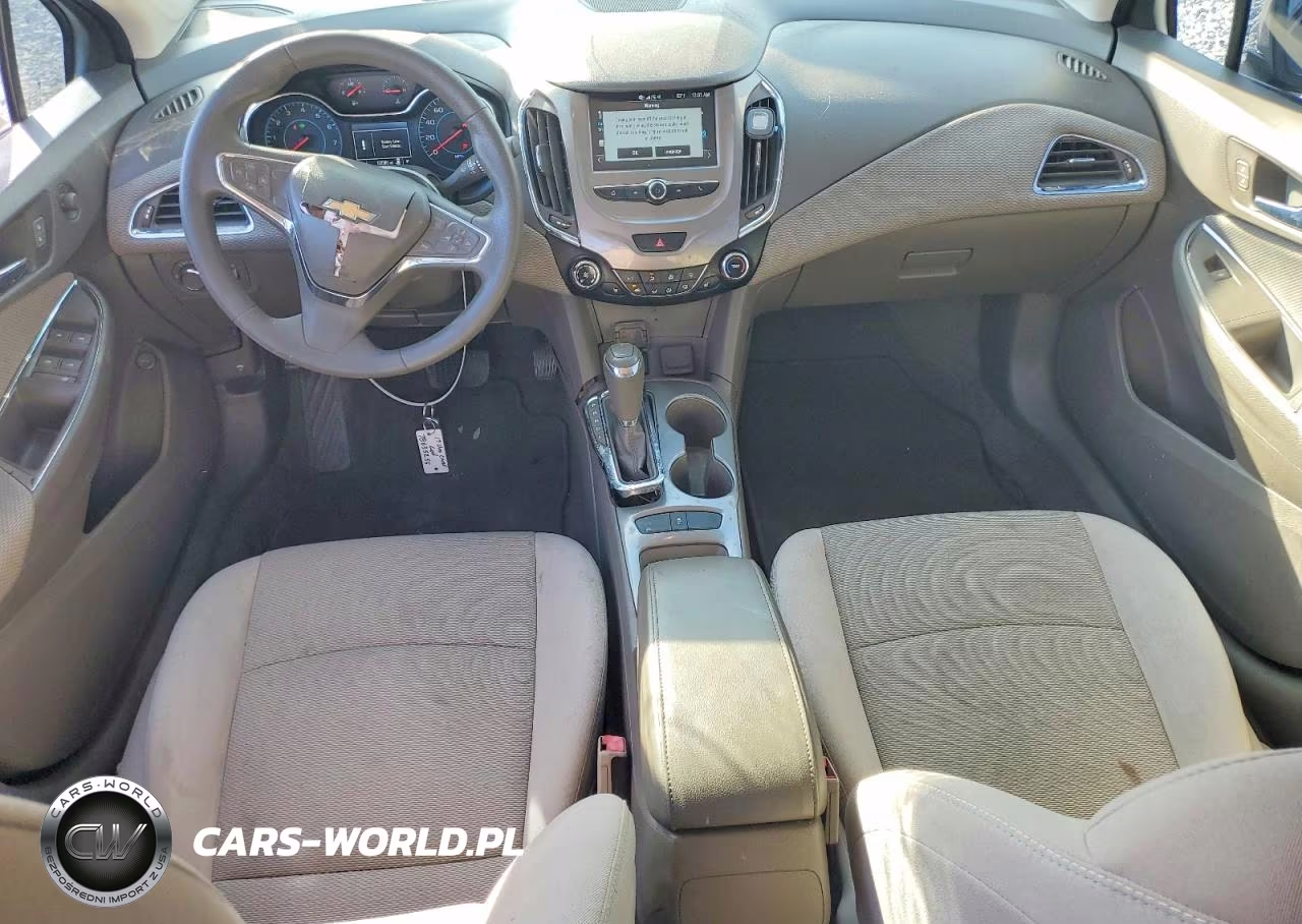 2017 Chevrolet Cruze Lt VIN:1G1BE5SM2H7177698 - 8