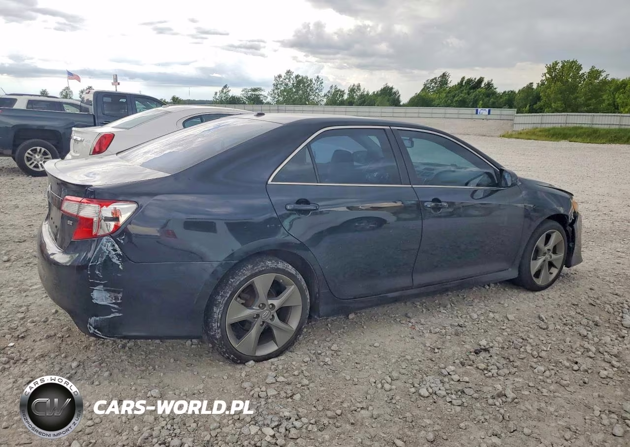 2014 Toyota Camry Se V6 VIN:4T1BK1FK7EU544511 - 3
