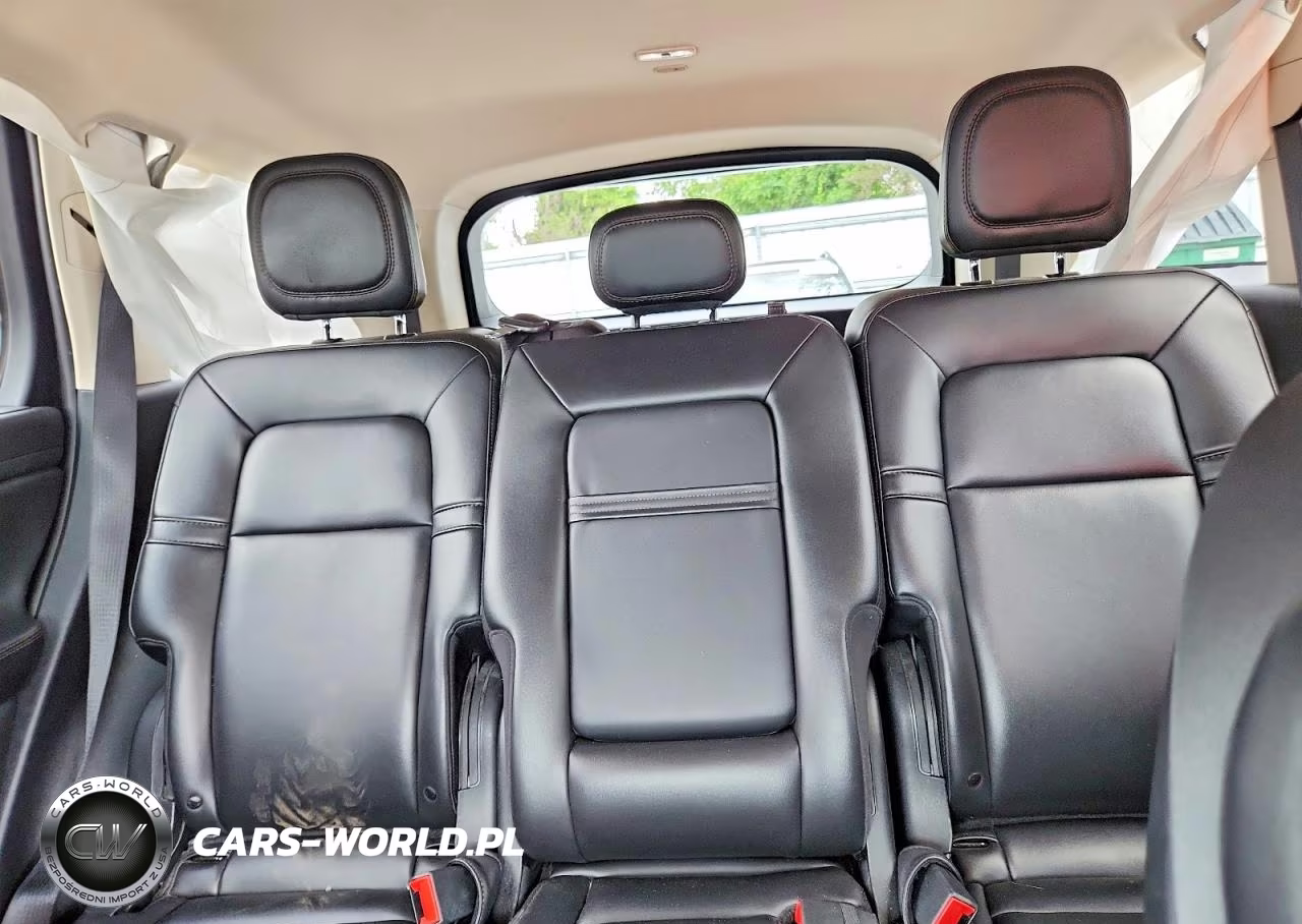 2023 Lincoln Aviator VIN:5LM5J0XC1PGL21476 - 10
