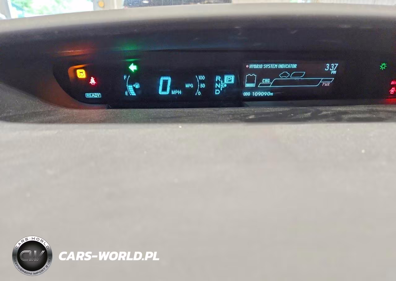 2015 Toyota Prius Two VIN:JTDKN3DU6F0426406 - 9