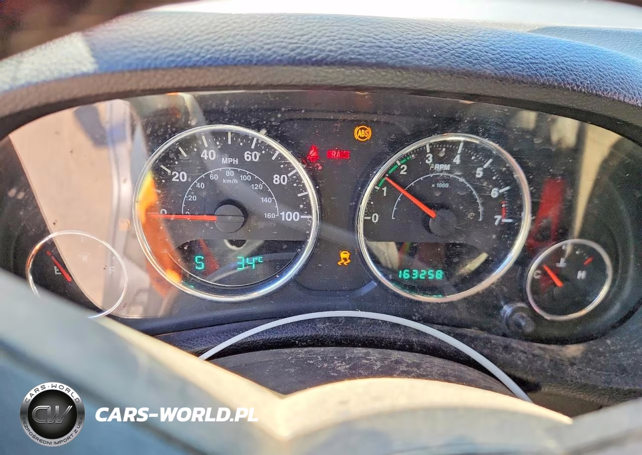2013 Jeep Wrangler Unlimited Sahara VIN:1C4BJWEG0DL562838 - 9