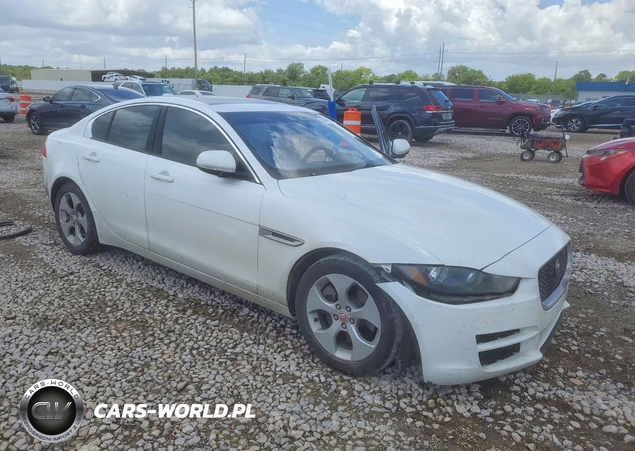 2017 Jaguar Xe VIN:SAJAR4BG1HA977277 - 4