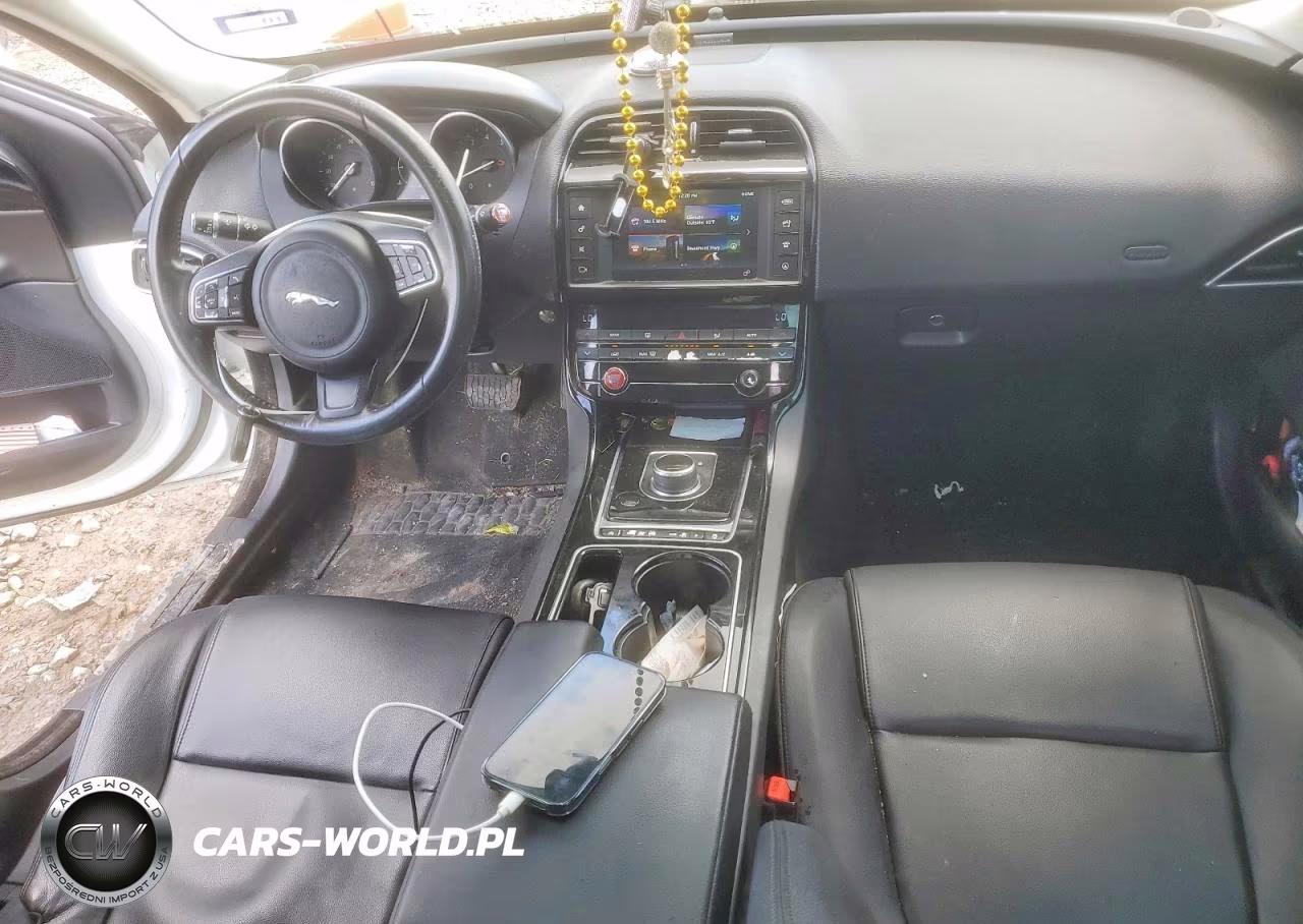 2017 Jaguar Xe VIN:SAJAR4BG1HA977277 - 8