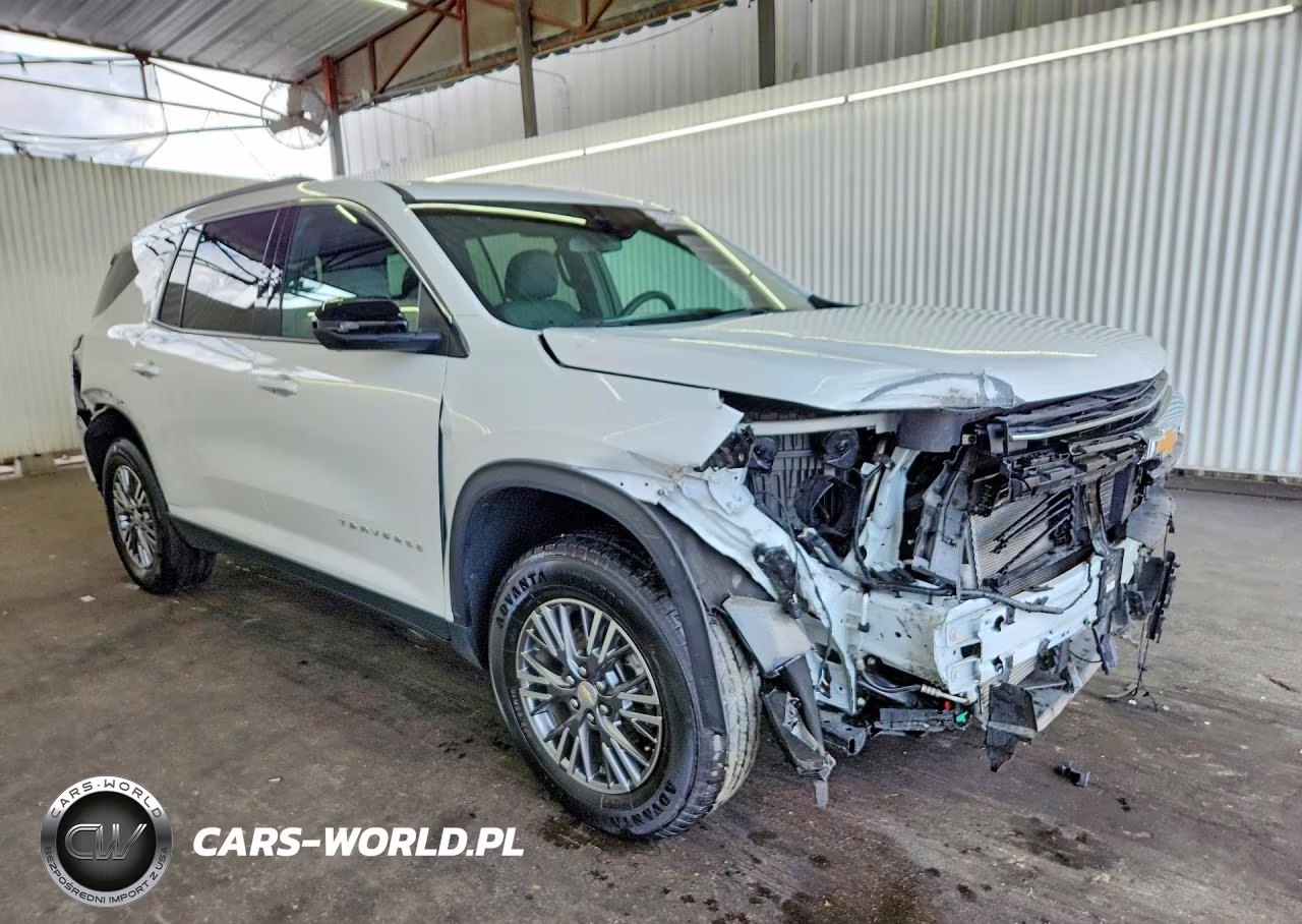 2025 Chevrolet Traverse Lt VIN:1GNERGRSXSJ143731 - 4