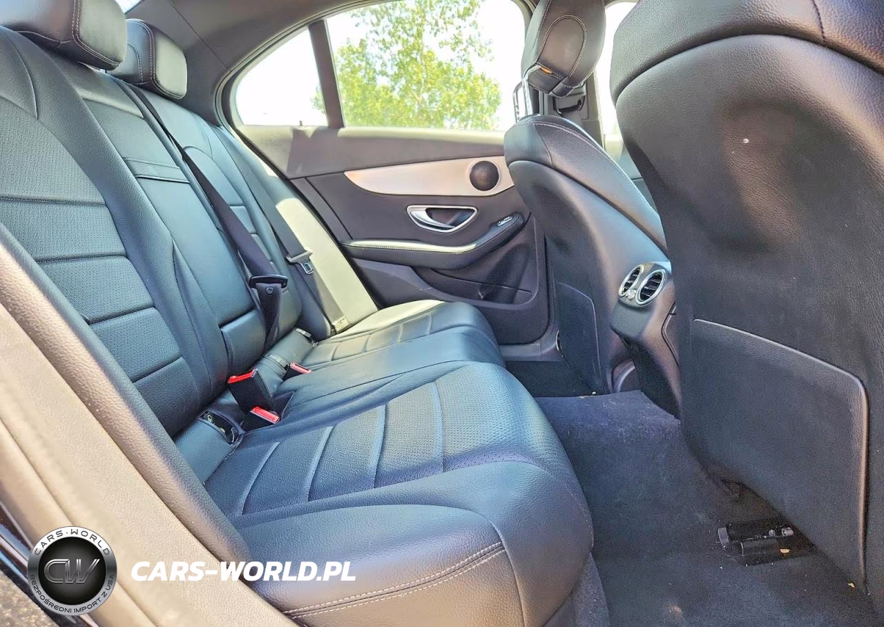 2018 Mercedes-Benz C 350E VIN:55SWF4HB2JU269110 - 10