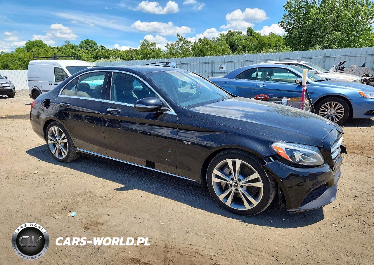 2018 Mercedes-Benz C 350E VIN:55SWF4HB2JU269110 - 4